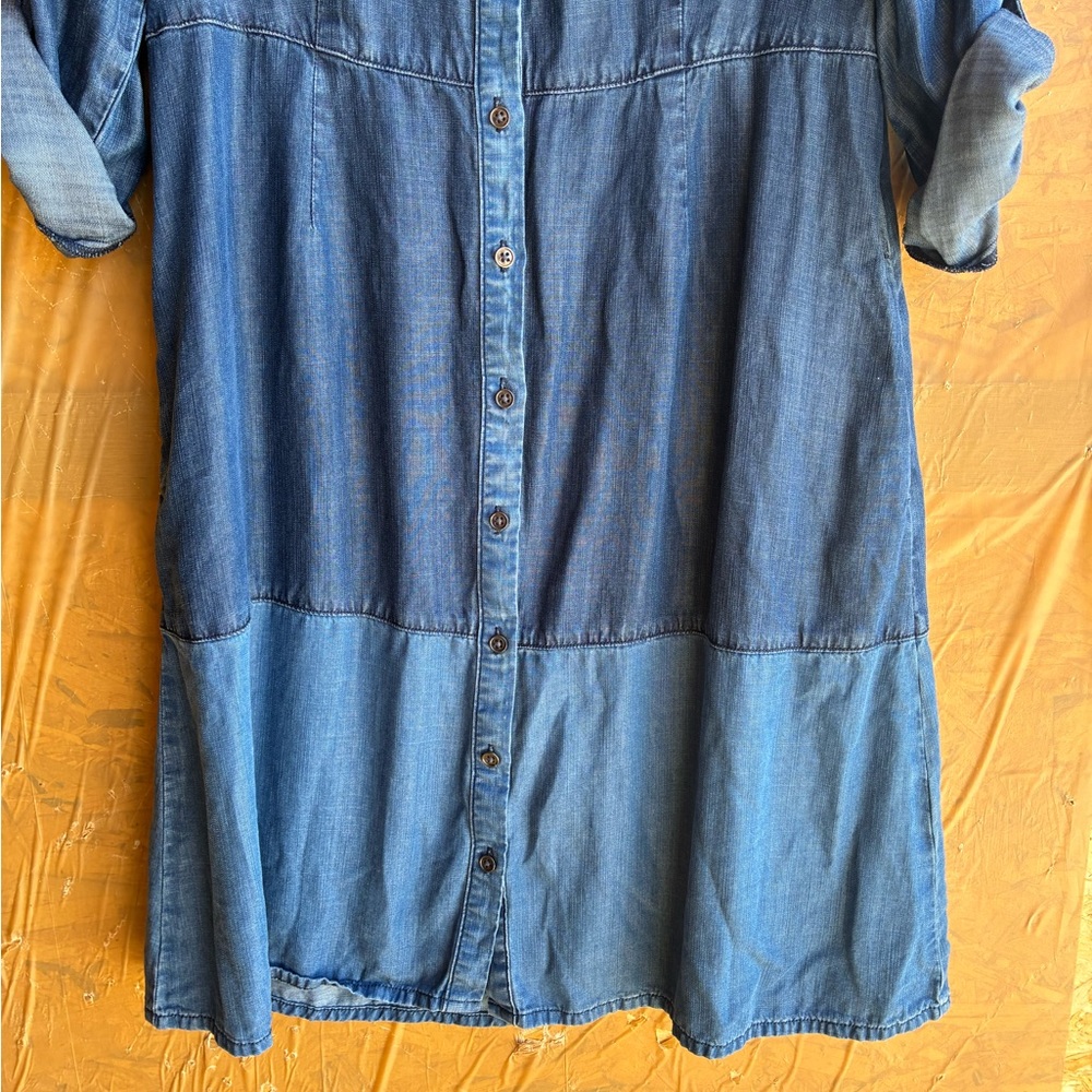 CHICO’S Colorblock Chambray Dress in Marina Bay Indigo Size 8 (1) - Picture 7 of 10